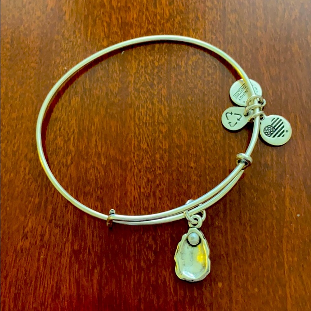 Alex and Ani Oyster bangle